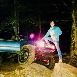 Meet your Posher, Kyle